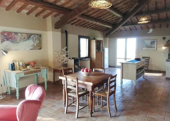 Casa Delle Ginestre צ'זנה